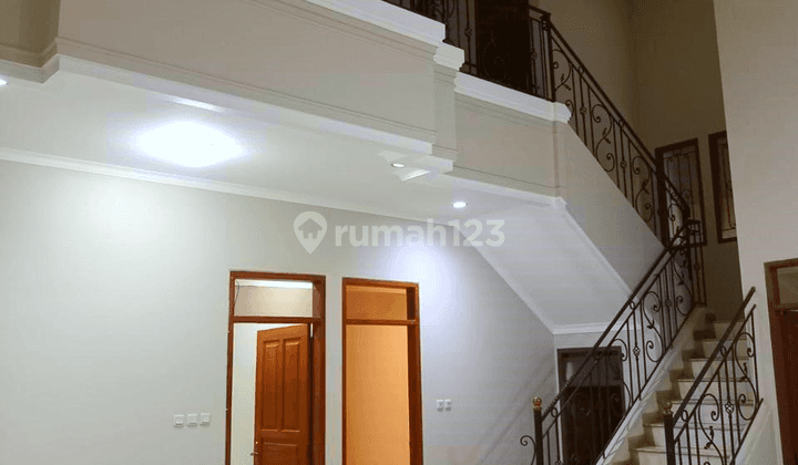 Dijual Rumah Modern 2lantai Furnished Turun Harga di Mekarwangi Siap Huni Akses Lokasi Strategis 1