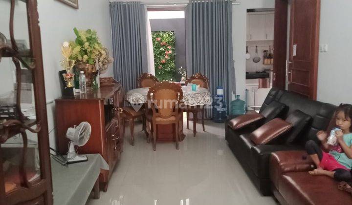 Rumah 2 Lantai Full Furnish di Komplek Suralaya Bandung Siap Huni Dengan Nyaman 1