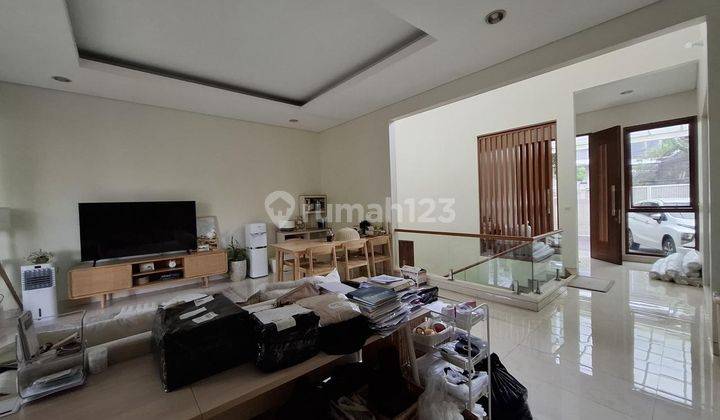 Rumah Antik Dan Luas Sangat Nyaman di Huni di Cisatu Hegarmanah Bandung 2