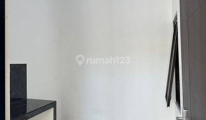 Rumah Mewah Harga Termurah Dekat MERR Rungkut Surabaya Timur 2