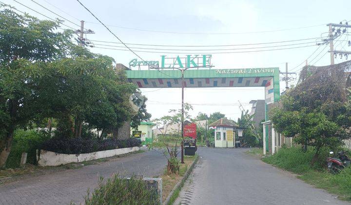 Perumahan Green Lake Wonorejo Rungkut Surabaya Timur 2