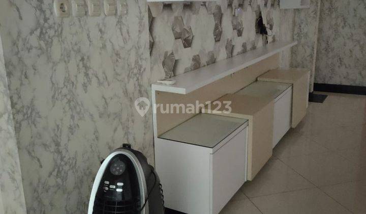 Rumah Minimalis Modern 3 Lantai Semifurnished Duri Kepa 2