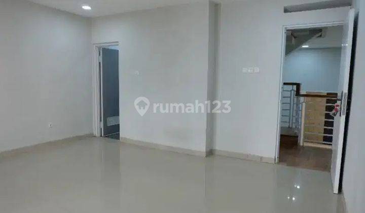 Dijual Cepat Rumah 2 Lantai Rapi Dekat Kampus Binus Kebon Jeruk 2