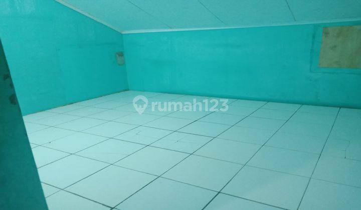 Dijual Rumah Tua 6X15 Shm - Selatan Depan Taman Murah