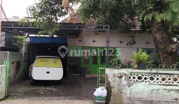 Rumah Tengah Kota Daerah Pungawan Solo Jawa Tengah 2