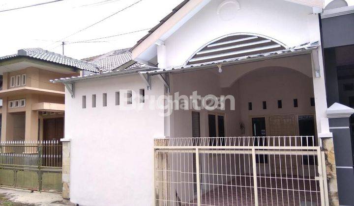 RUMAH SUDAH DI RENOVASI SIAP HUNI DI PERUMAHAN CLUSTER MOJOSONGO SOLO 1