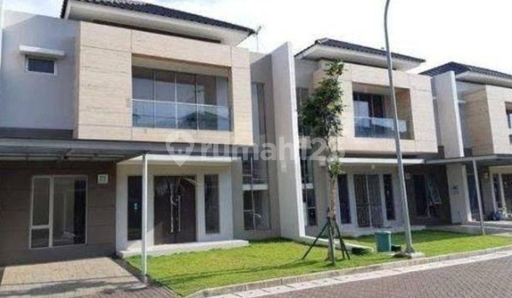 For Rent House in PIK Golf Island Size 8x20 at North Jakarta