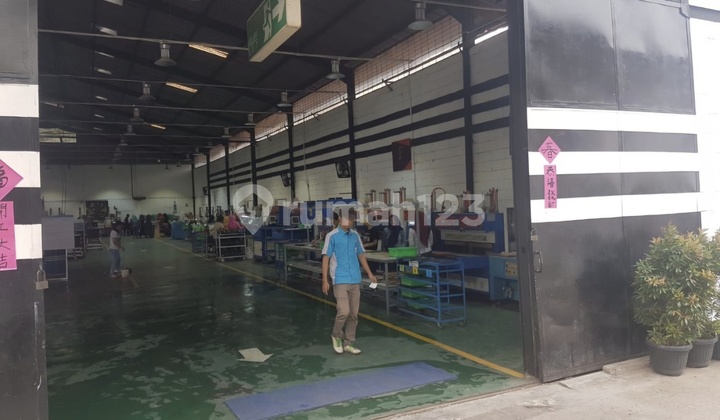 Factory for Sale at Jl. Moh. Toha Raya, Size 8000M² in Tangerang Factory for Sale at Jl. Moh. Toha Raya, Size 8000M² in Tangerang