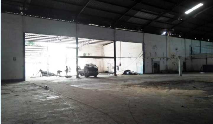 Gudang Mandiri Bitung Bisa Industri Area Parkir Luas Gudang Mandiri Bitung Bisa Industri Area Parkir Luas