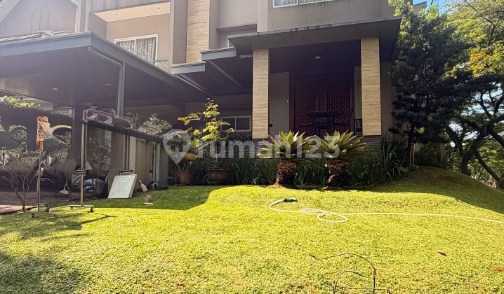 Rumah Mewah Di Lingkungan Asri Delatinos Bsd 2