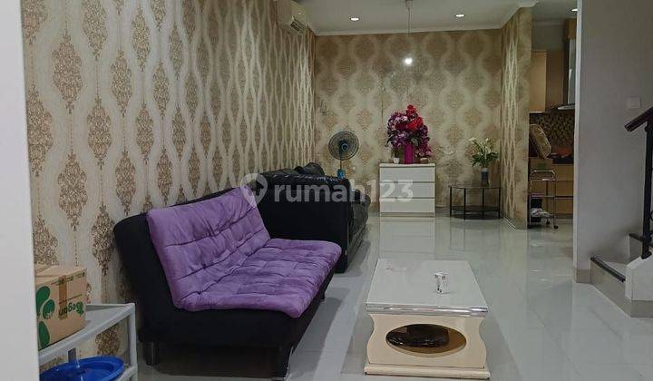 Rumah 2 lantai di Gading Serpong Sudah Renovasi hadap Timur SHM 2