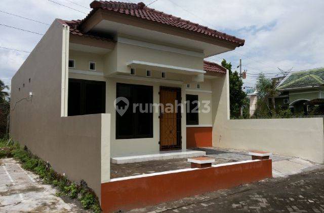 MURAH! RUMAH BARU RENOVASI DI JL. PALAGAN NGAGLIK SLEMAN 2