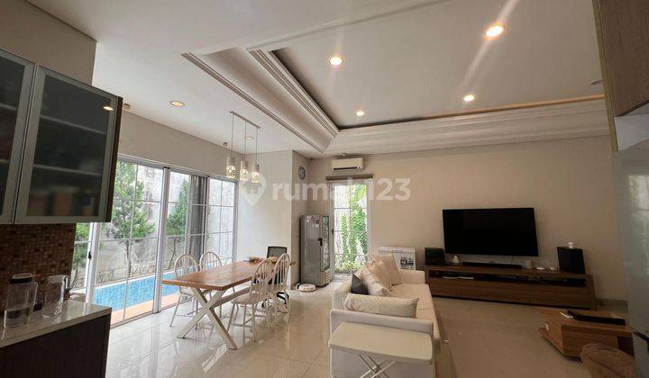 TURUN HARGA RUMAH MEWAH CANTIK DE MAJA ADA SWIMMING POOL  2