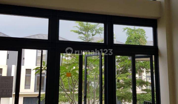 Rumah Mewah Siap Huni di Cluster Lancewood Nava Park 1