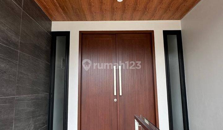 Rumah Mewah 3 Lantai Lingkungan Asri Di The Green Bsd  2