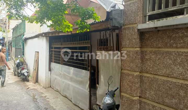 Rumah Strategis Dekat Universitas Trisakti Bisa Dibangun Kost Rumah Strategis Dekat Universitas Trisakti Bisa Dibangun Kost