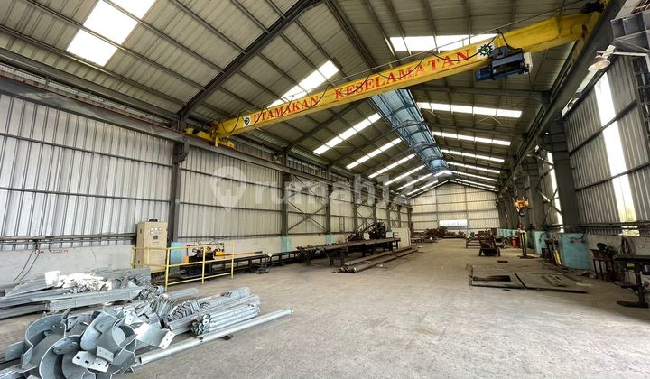 Ex Factory in Legok Consists of 2 Warehouses with Container Access