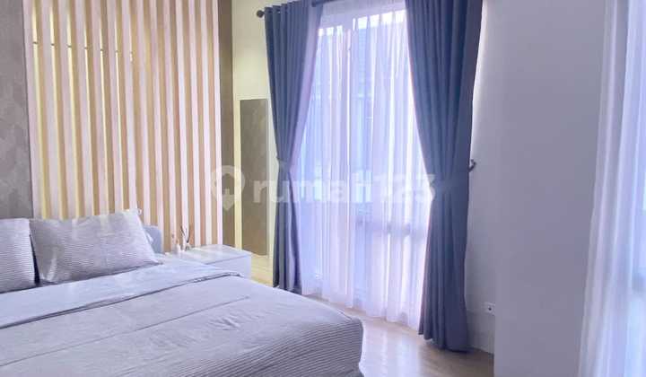 RUMAH RAPIH 2 LANTAI SEMI FURNISH SIAP HUNI MALIBU VILLAGE RUMAH RAPIH 2 LANTAI SEMI FURNISH SIAP HUNI MALIBU VILLAGE