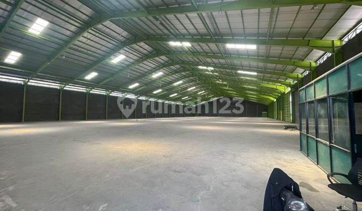 Warehouse in Tangerang City 7000.0 m²