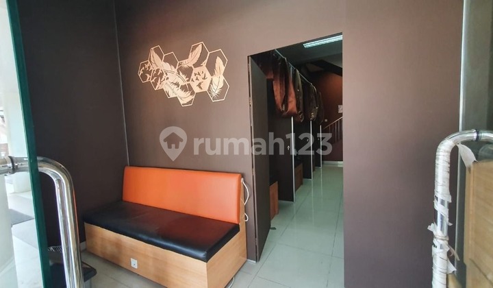 Cheapest 2-Story Shophouse Ready to Use in Faraday Cluster Gading Serpong Cheapest 2-Story Shophouse Ready to Use in Faraday Cluster Gading Serpong