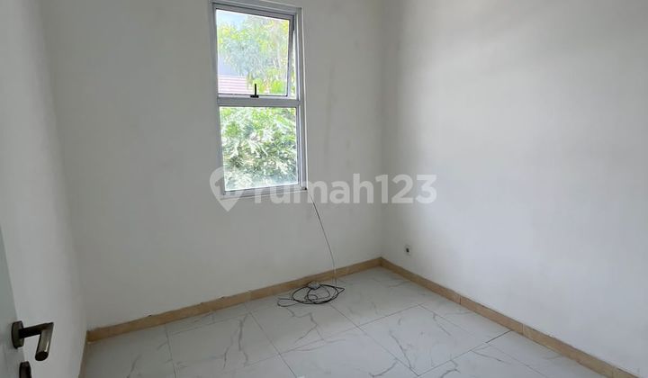 Beautiful House in BSD Greenwich Park, 2 Floors, Neat, Ready to Occup 2