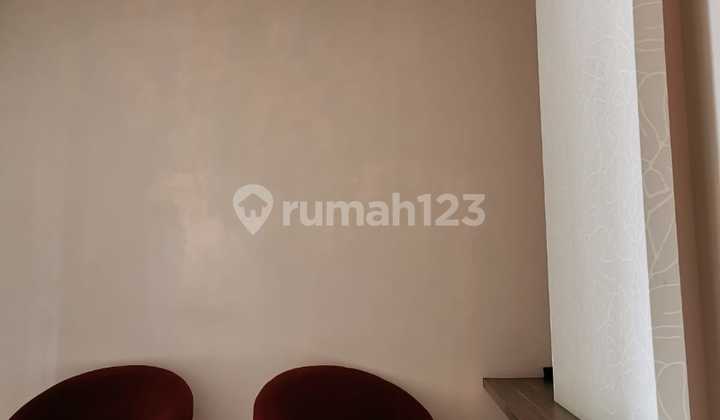 BEAUTIFULLY DESIGNED HOUSE IN ALAM SUTERA 2 STORIES FULLY FURNISHED READY TO OCCUPY 2