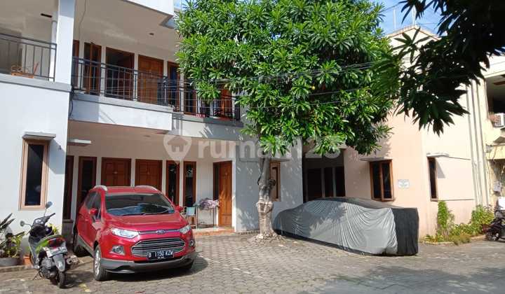 Dijual Rumah plus kos di Segitiga Emas jaksel, dekat jl Prof Satrio Dijual Rumah plus kos di Segitiga Emas jaksel, dekat jl Prof Satrio