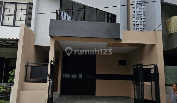 Rumah 2 Lantai Bagus SHM di Bintaro Jaya Tangerang Selatan 1