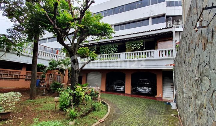 Dijual Rumah Mewah di Palmerah Jakarta 1
