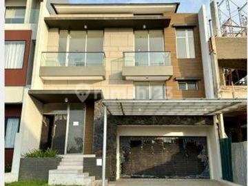 DISEWAKAN Rumah PIK 2 cluster Pantai Bukit Villa PIK2 Uk 12x30m2 at Jakarta Utara 1