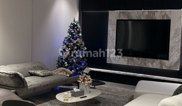 Di Jual Rumah Mewah PIK uk 720m2 Furnished Elegant at Jakarta utara 2