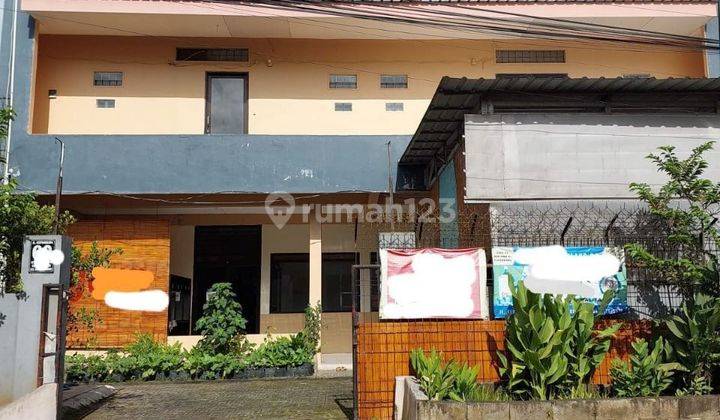 Rumah Kost di Jl kertanegara
Tlogowaru Malang jalur pendidikan 2