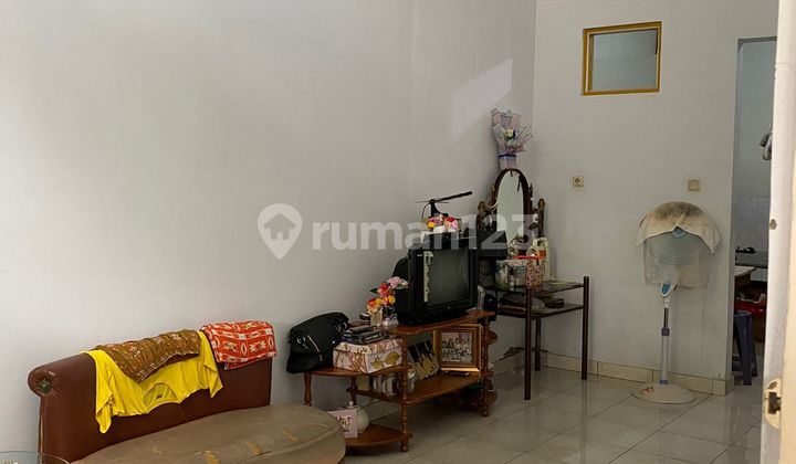 Sector 6 Gading Serpong House, Renovated, 1.5 stories, near Tarki. 2