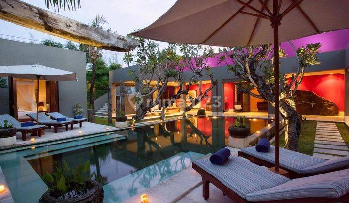 TOP URGENT DI JUAL LUXURY VILLA LOKASI BATU BELIG SEMINYAK KUTA BADUNG 2