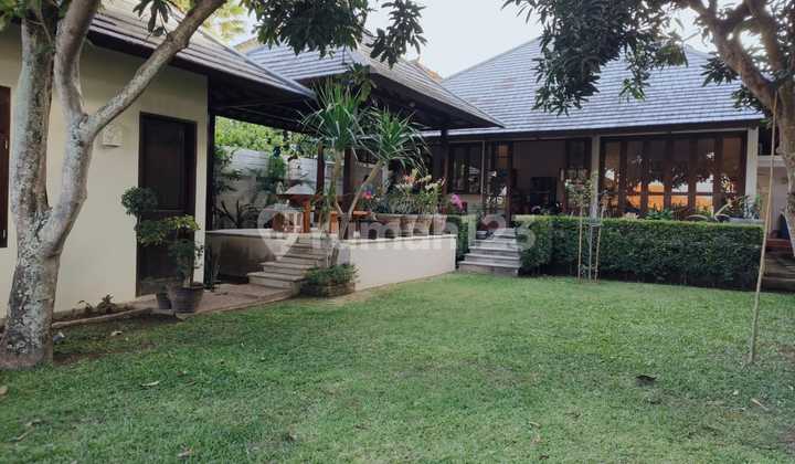 Di Jual Tanah Bonus Bangunan Villa Lokasi Batu Bolong Canggu Kuta Utara Badung Bali 