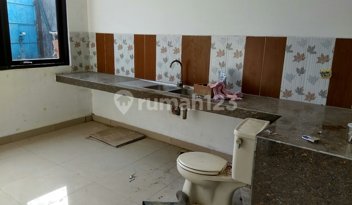 New Ready-to-Use Strategic Warehouse in Cibolerang, Bandung