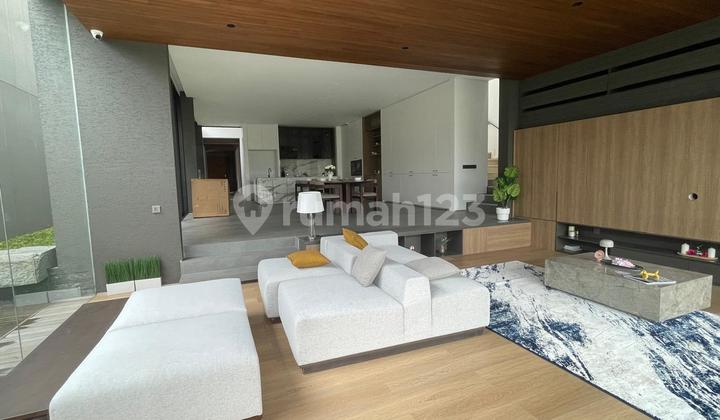 Rumah Lux Furnished View Danau di Spatirasmi Kbp 2