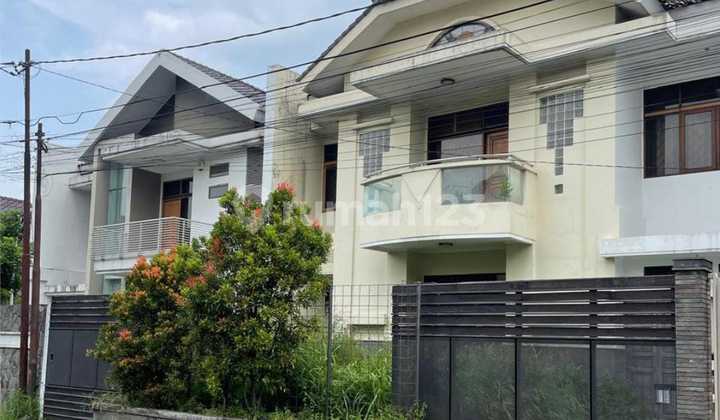Rumah 2 Lantai Bagus di Cipaku Indah II Bandung Rumah 2 Lantai Bagus di Cipaku Indah II Bandung