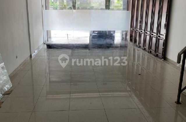 Strategic Shop House Suitable for Various Businesses on Main Road Mekar Wangi Bandung