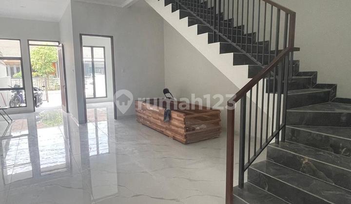 Rumah Murah Modern Minimalis 2 Lantai di Mekar Wangi Bandung