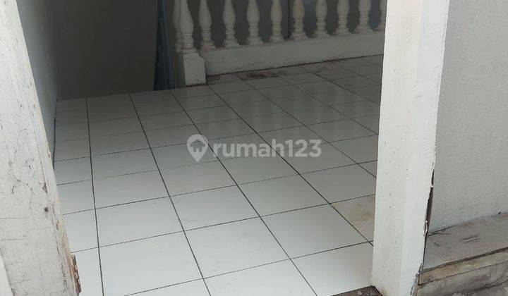 Ruko Bagus Pusat Kota di Jalan Otista Bandung 2