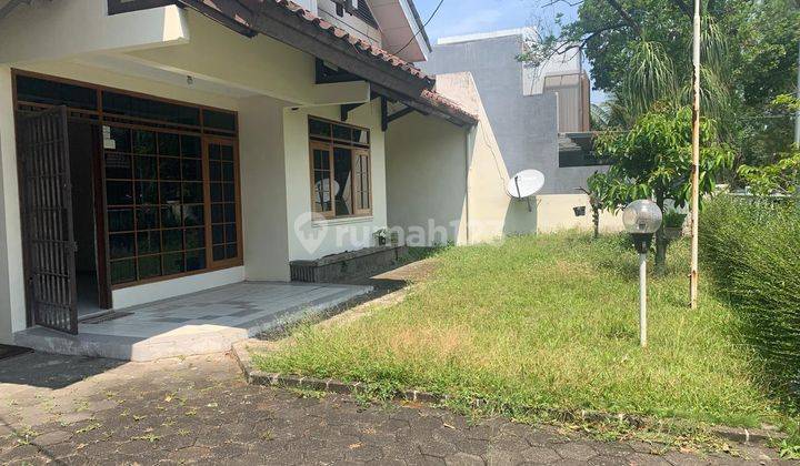 Rumah Luas Nyaman Terawat di Batununggal