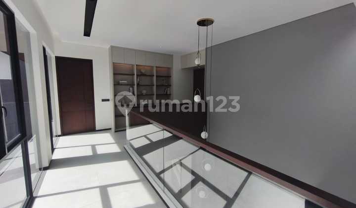 Rumah Lux Mewah Furnished di Kota Baru Parahyangan 2