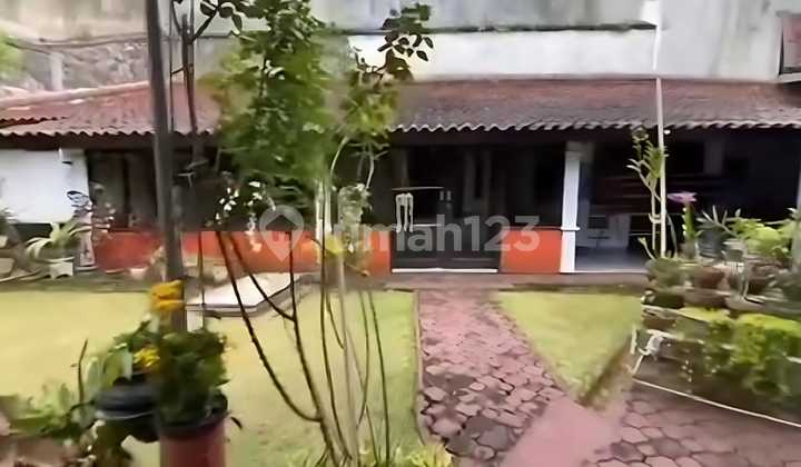 Beautiful, Well-Maintained, Affordable House in Gunung Batu Area, Bandung 2