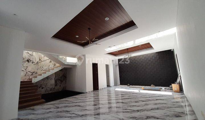 Rumah Baru Modern Minimalis Mainroad Komplek Setra Duta, Bandung 1