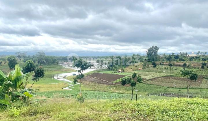 Kavling Murah View Danau di Kota Baru Parahyangan