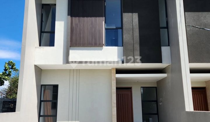 Rumah Modern Minimalis Perumahan Elite di Batununggal Indah Rumah Modern Minimalis Perumahan Elite di Batununggal Indah