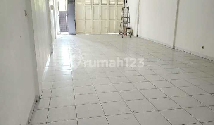 Ruko Strategis Siap Pakai di Mainroad Mekarwangi