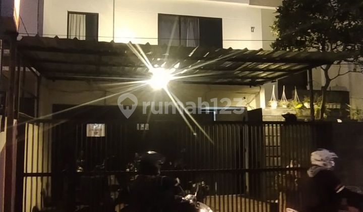 Strategic Active Furnished Exclusive Boarding House in Budi Luhur, Bandung Strategic Active Furnished Exclusive Boarding House in Budi Luhur, Bandung