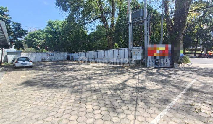 Ruang Usaha Luas Bagus Strategis di Mainroad Diponegoro 1